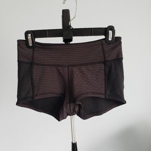 Lululemon black shorts sz 4